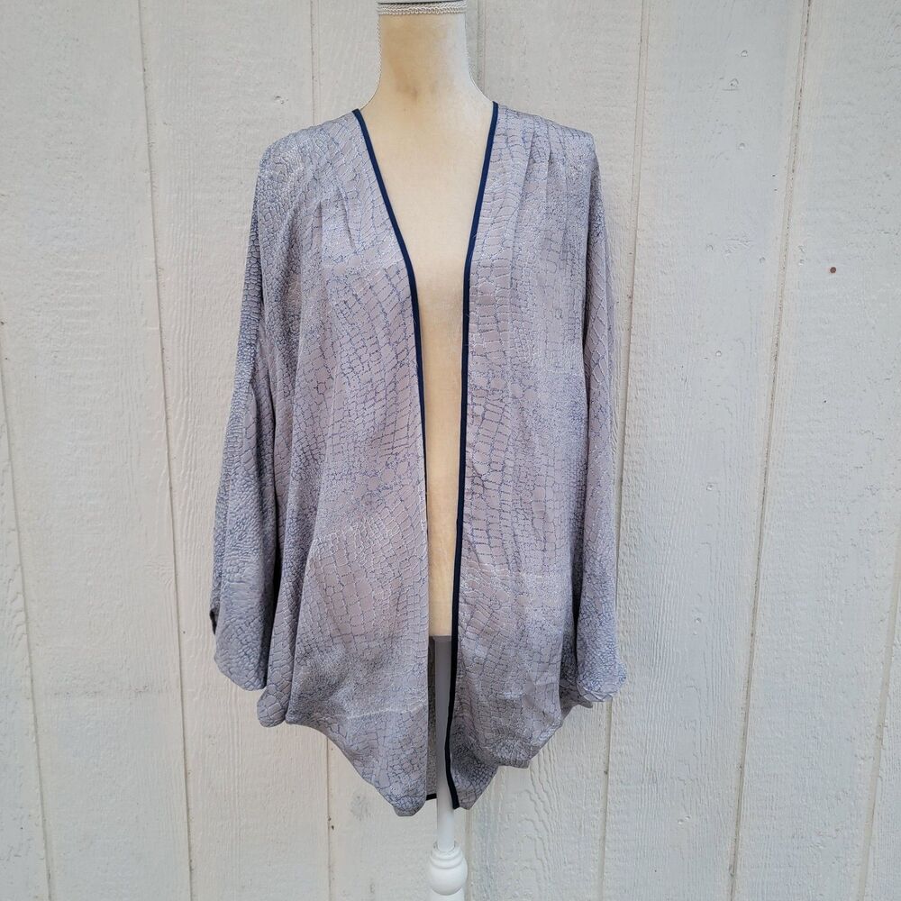 Tolani 100% silk kimono one size tan blue snake like print beachy resort wear